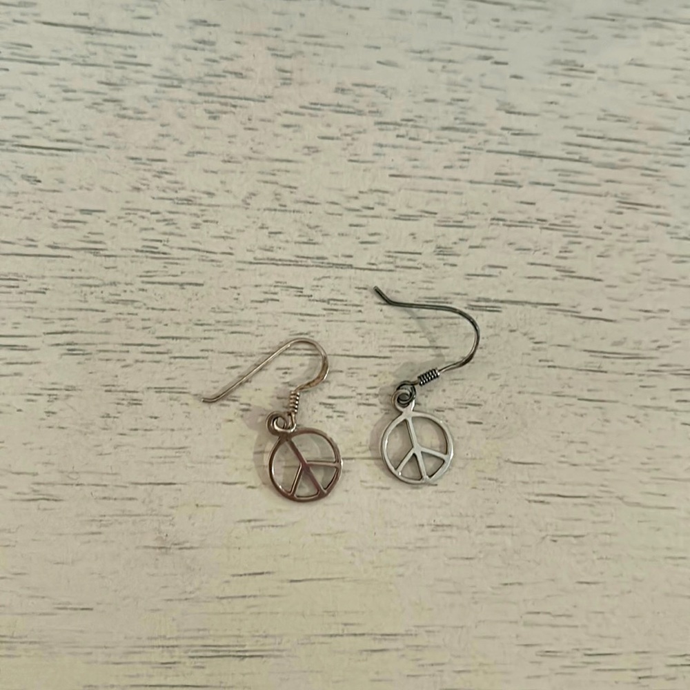925 sterling silver peace earrings